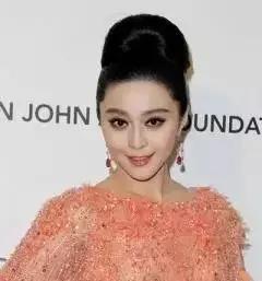 盘点明星碰瓷,明星“碰瓷”事件背后的真相与反思